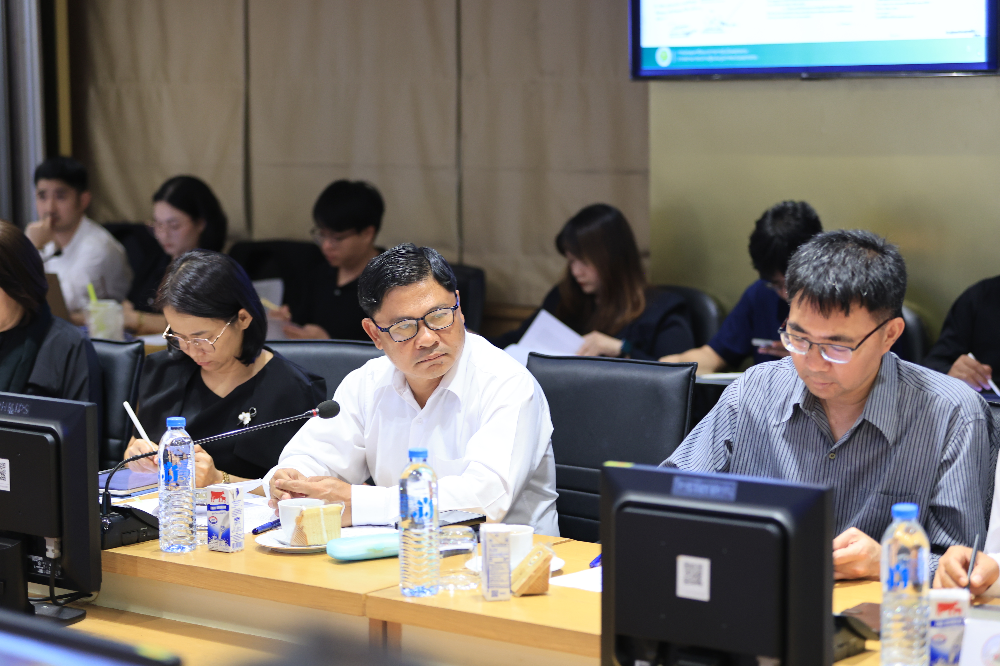 title - ส.ป.ก. ร่วมประชุมหารือแนวทางการรับมือผลกระทบจากสถานการณ์การสู้รบในภูมิภาคตะวันออกกลาง